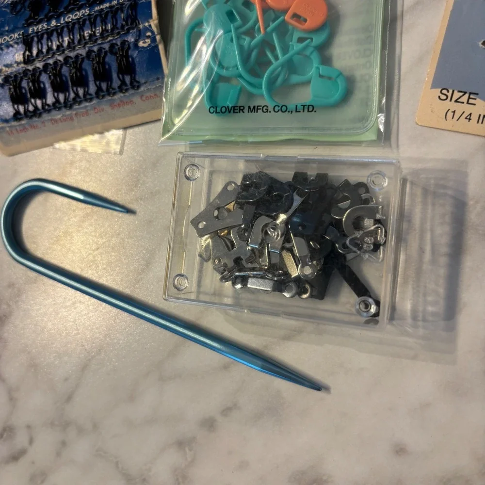 Sewing Notions Lot Clover Stitch Markers Vintage De Long Hooks Scovill Snaps